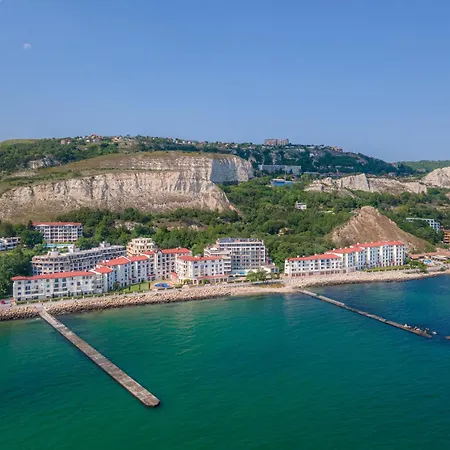 Irini- Sea View, Free Parking, Complex Carpe Diem Апартаменти *