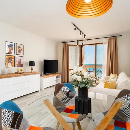 Апартаменти Irini- Sea View, Free Parking, Complex Carpe Diem *