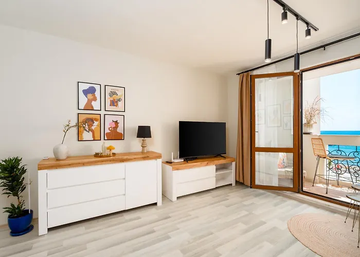 Irini- Sea View, Free Parking, Complex Carpe Diem Апартаменти *