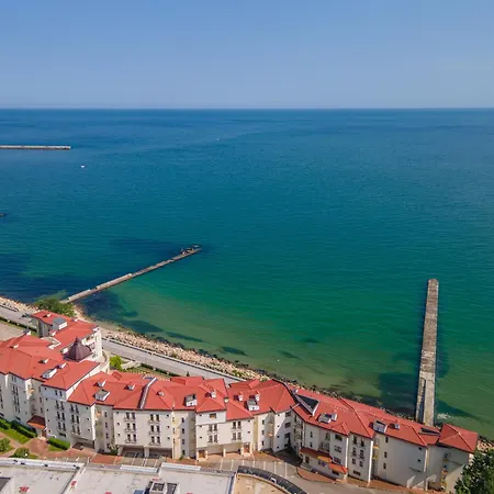 Апартаменты Irini- Sea View, Free Parking, Complex Carpe Diem