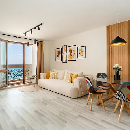 Апартаменты Irini- Sea View, Free Parking, Complex Carpe Diem *